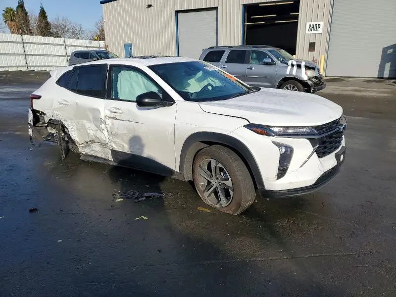 2024 CHEVROLET TRAX 1RS  