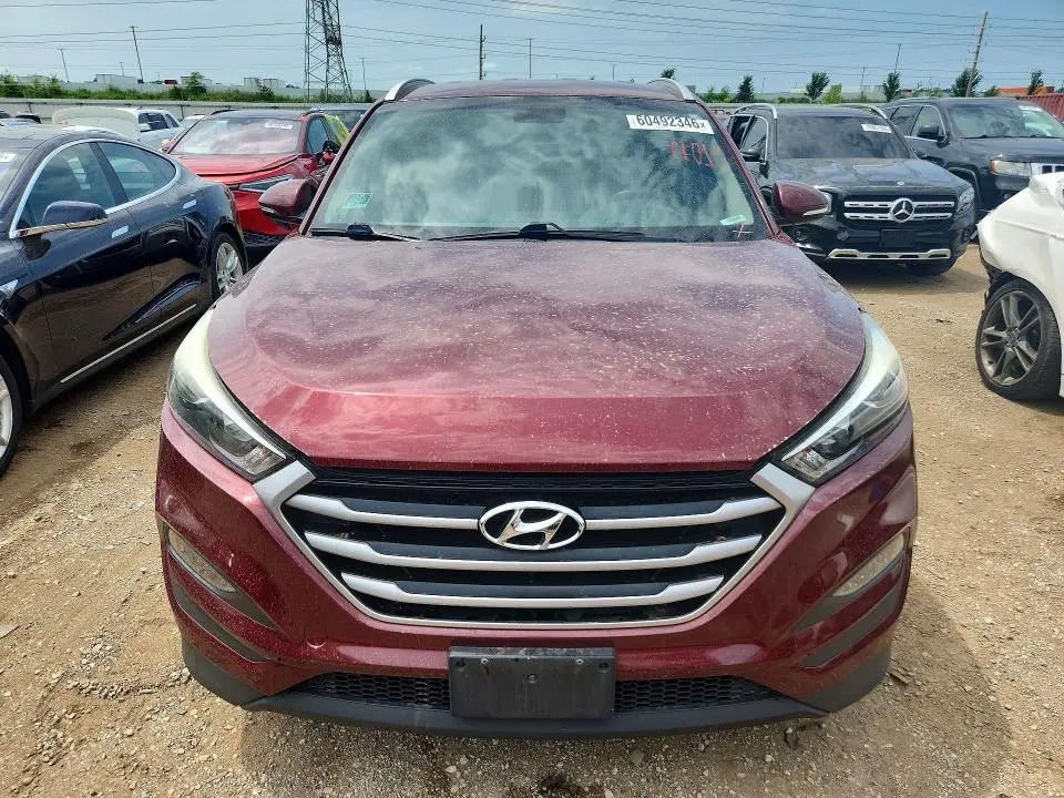 2017 HYUNDAI TUCSON SE PLUS  