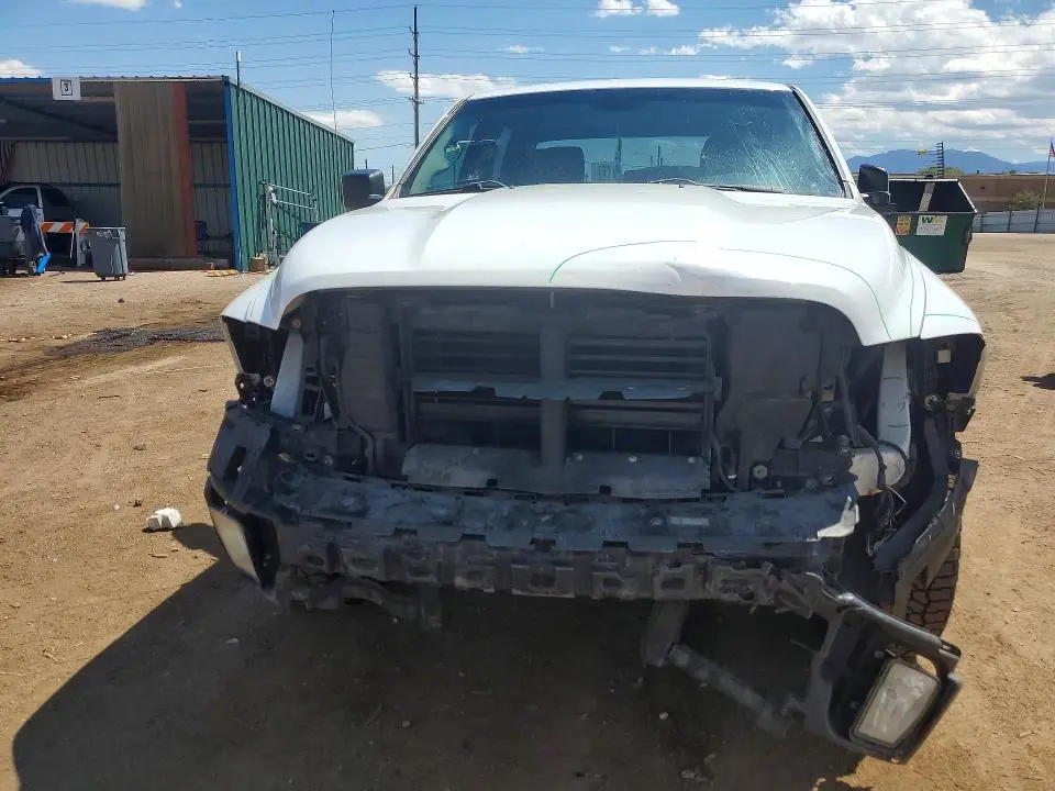 2014 RAM 1500 ST  