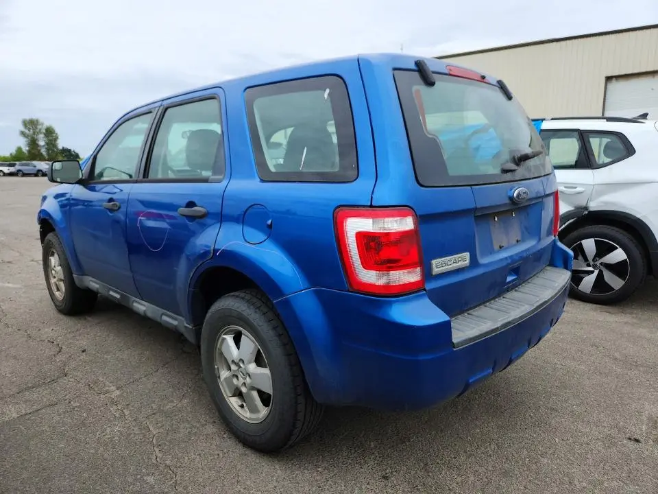 2012 FORD ESCAPE XLS  