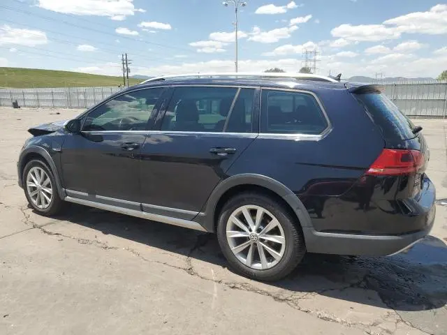 2017 VOLKSWAGEN GOLF ALLTRACK S  