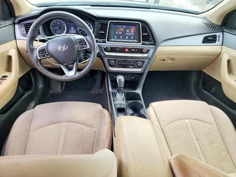 2018 HYUNDAI SONATA SE  