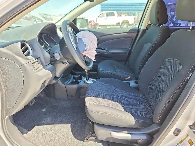 2015 NISSAN VERSA 1.6 SV  
