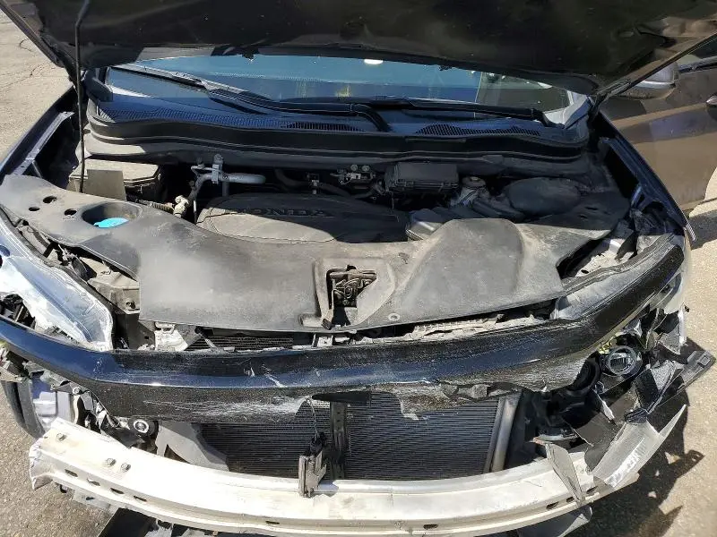 2022 HONDA PILOT SE  
