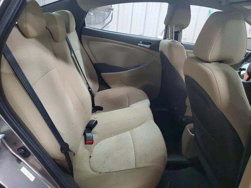 2013 HYUNDAI ACCENT GLS  