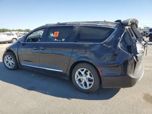 2017 CHRYSLER PACIFICA TOURING L PLUS  