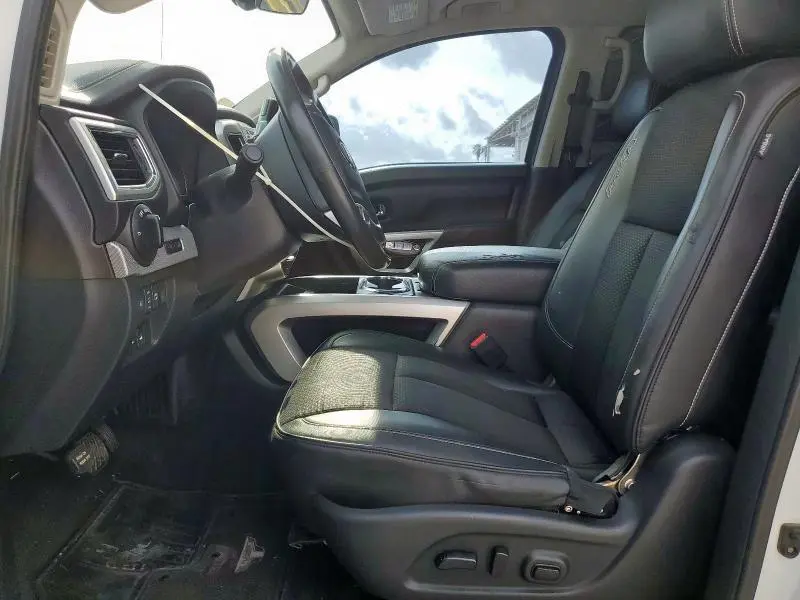 2016 NISSAN TITAN XD SL  