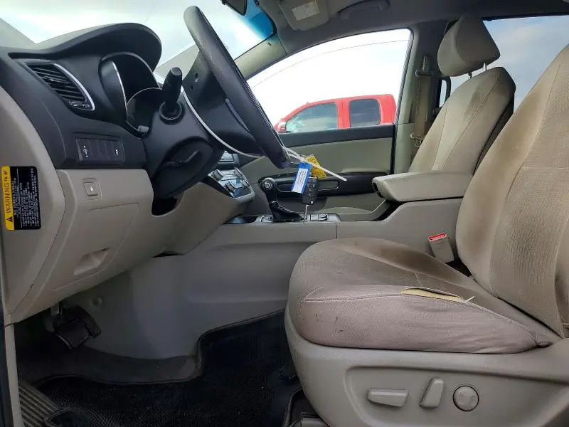 2016 KIA SEDONA LX  