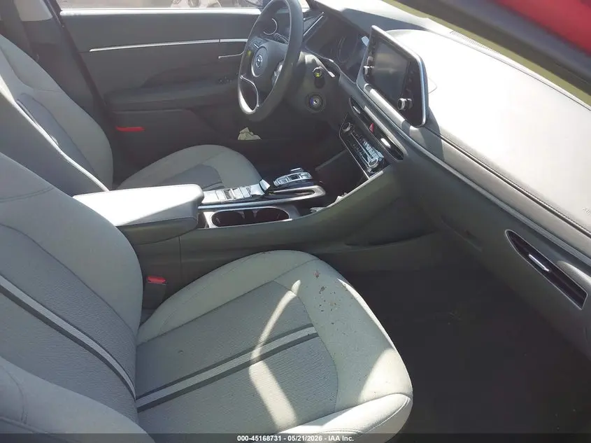 2022 HYUNDAI SONATA SE