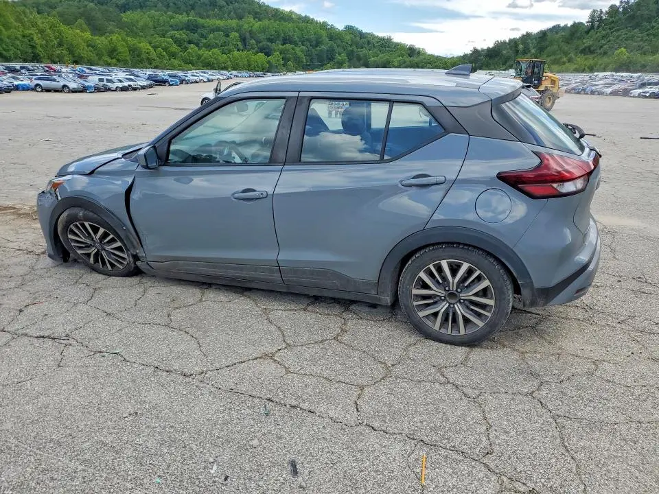 2021 NISSAN KICKS SV  