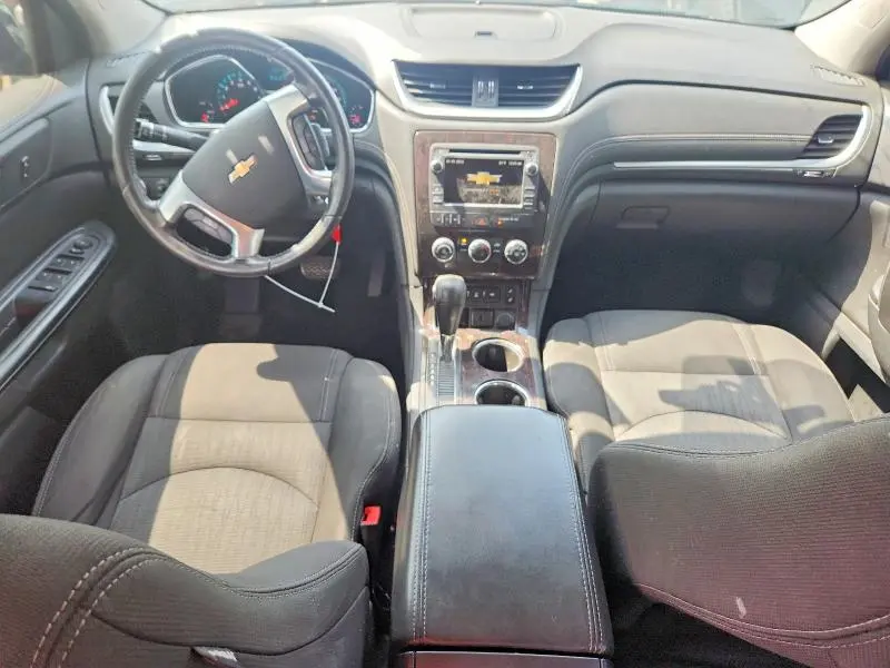 2017 CHEVROLET TRAVERSE LT  