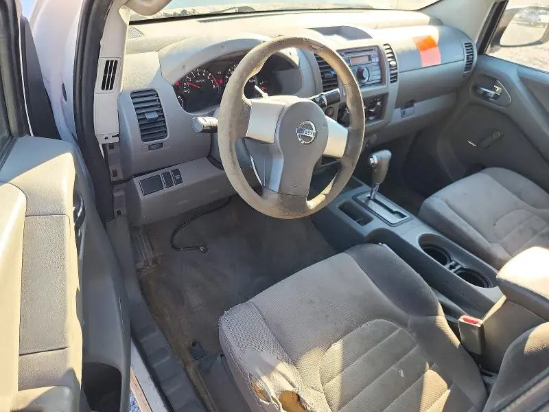 2013 NISSAN FRONTIER S  