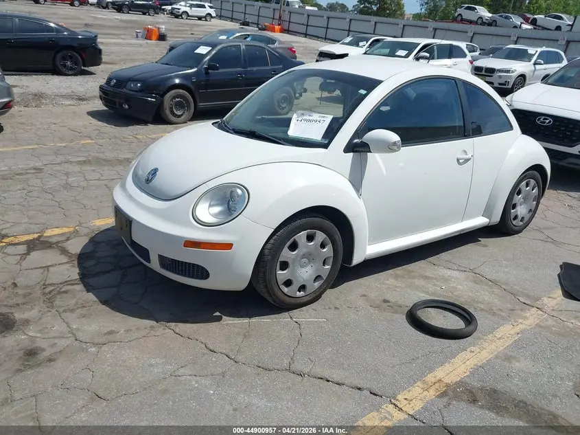 2010 VOLKSWAGEN NEW BEETLE 2.5L