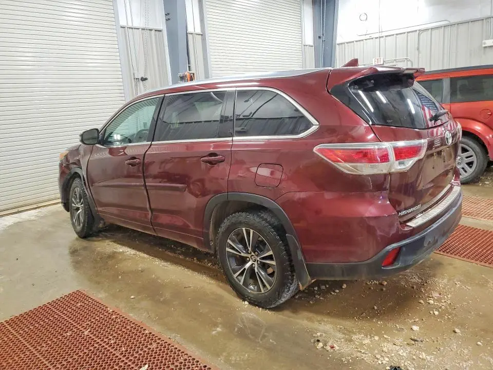 2016 TOYOTA HIGHLANDER XLE  