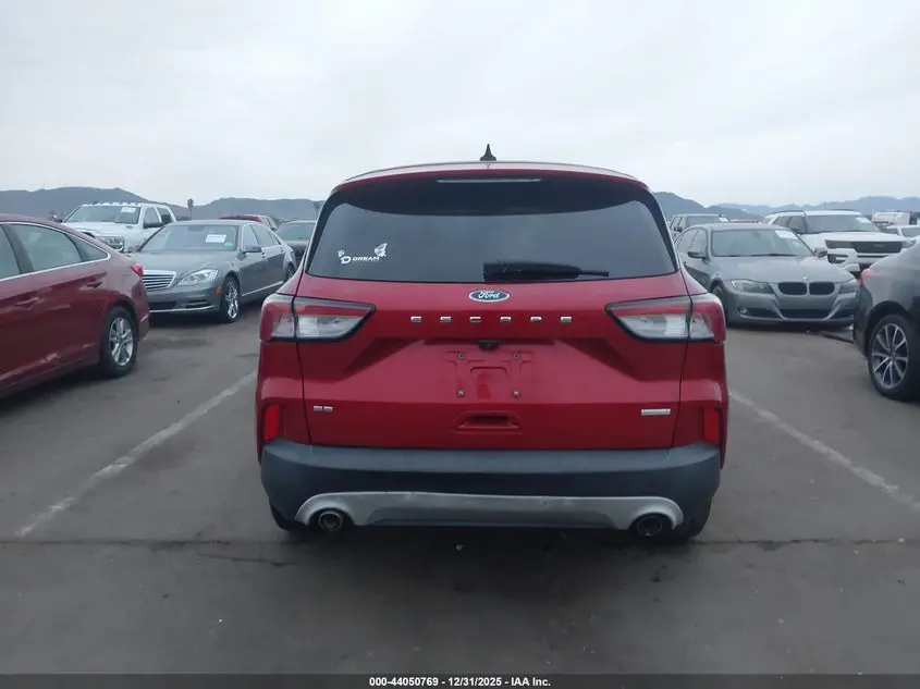 2020 FORD ESCAPE SE