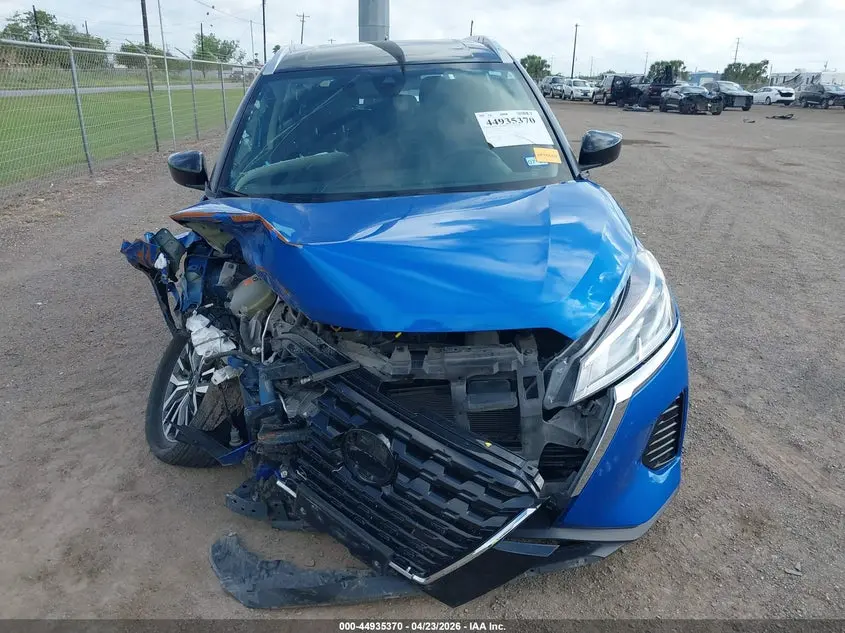 2023 NISSAN KICKS SV XTRONIC CVT