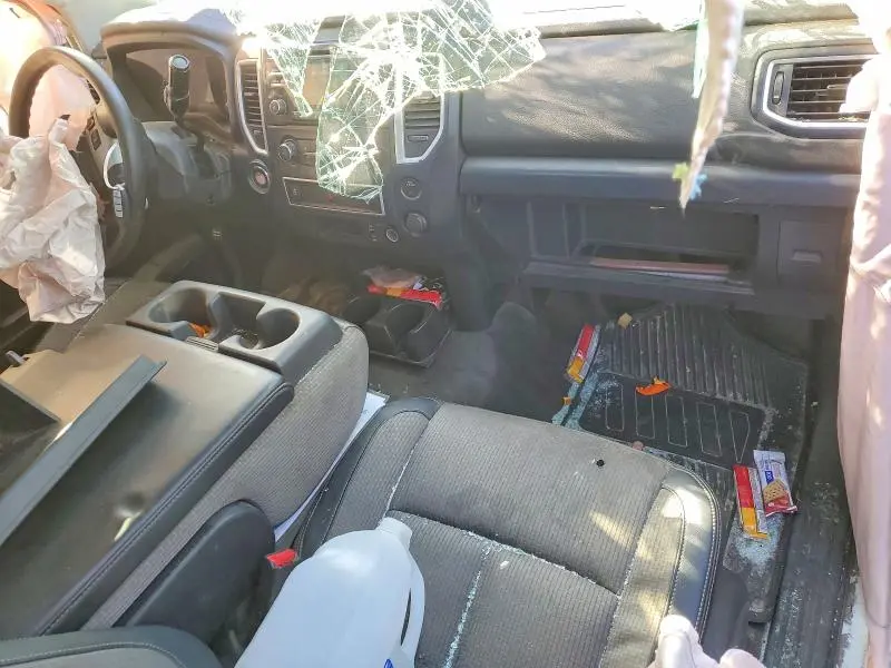 2017 NISSAN TITAN S  