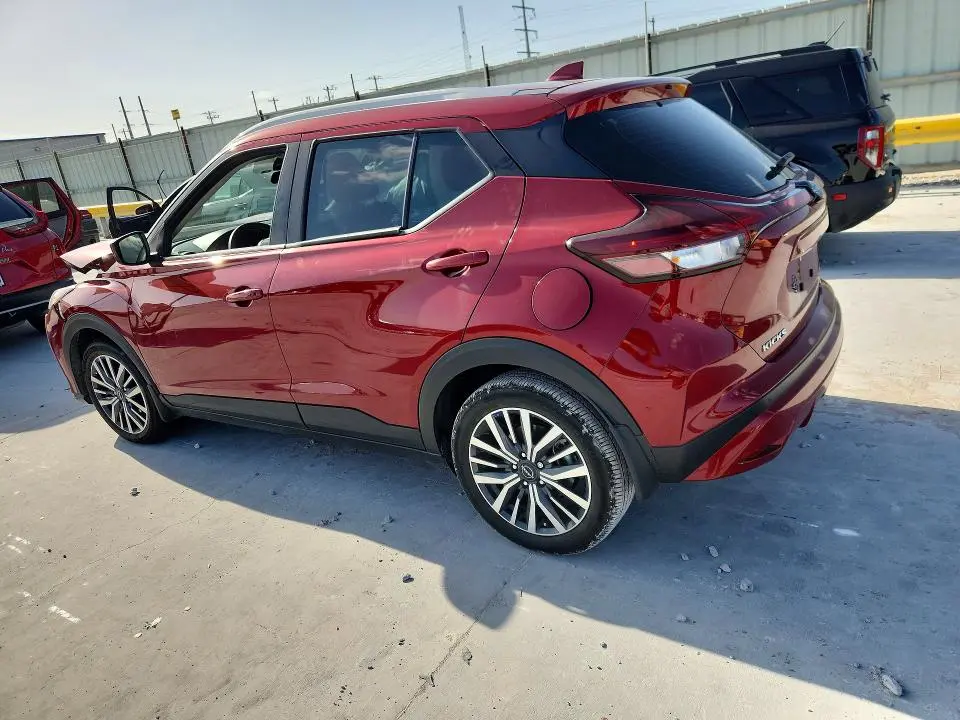2024 NISSAN KICKS SV  