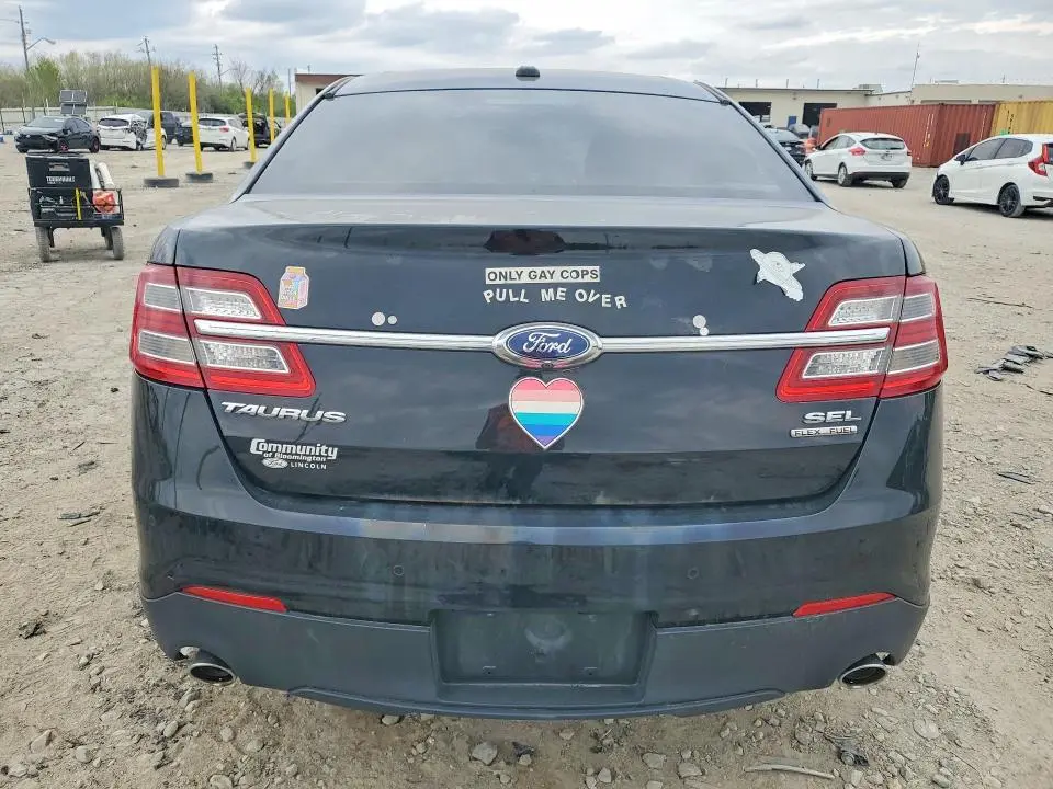 2017 FORD TAURUS SEL  