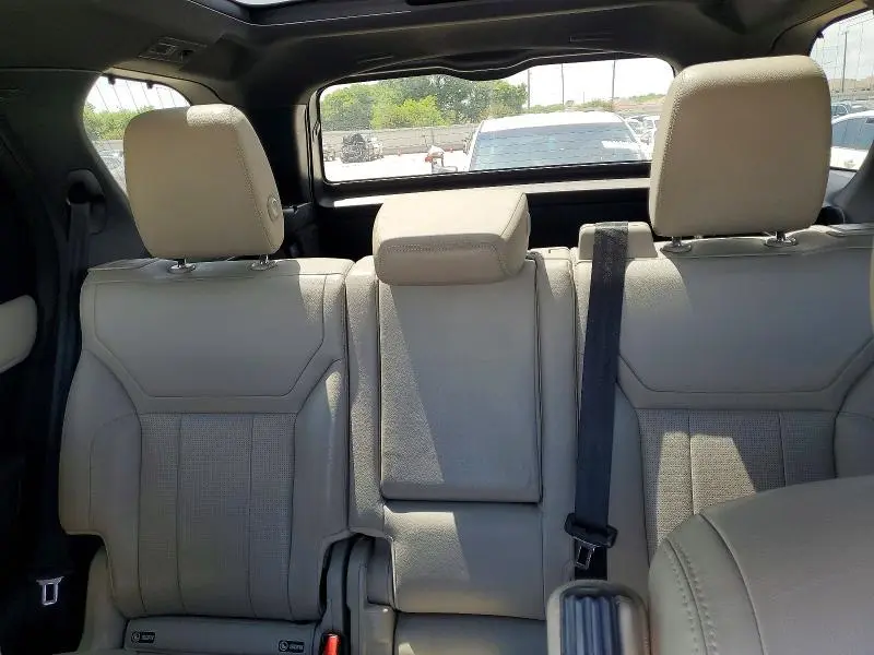 2019 LAND ROVER DISCOVERY SE  