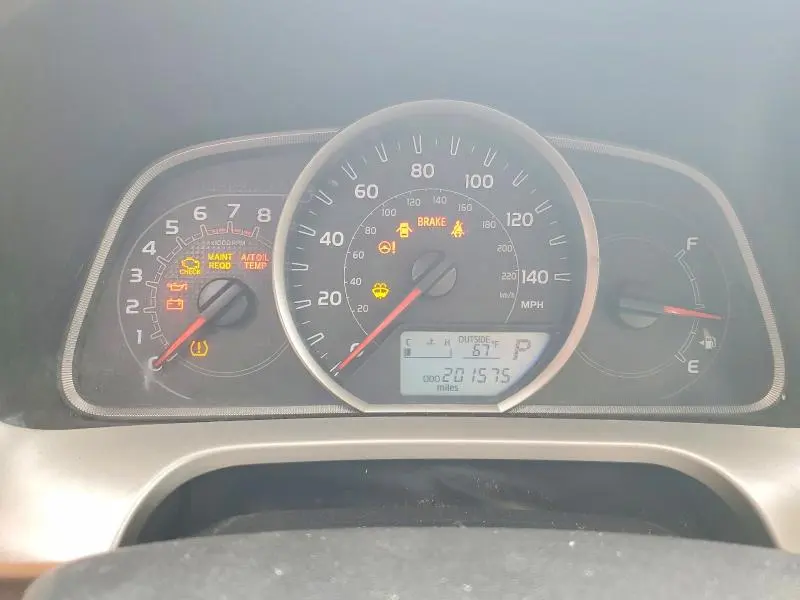 2013 TOYOTA RAV4 XLE  