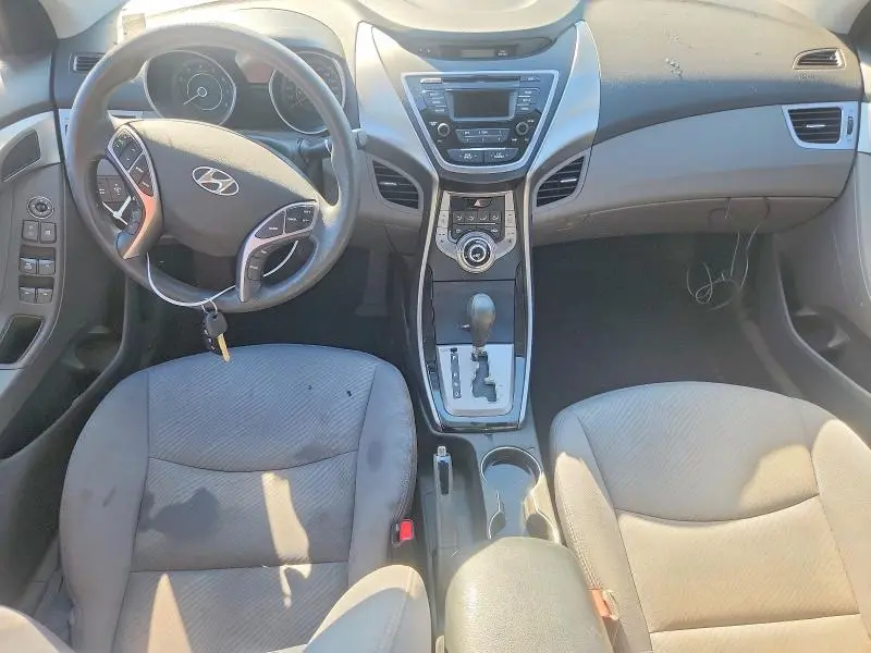 2013 HYUNDAI ELANTRA GL  
