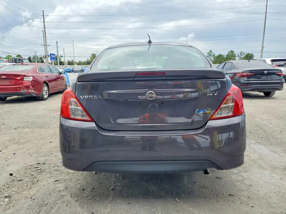 2015 NISSAN VERSA 1.6 SV  