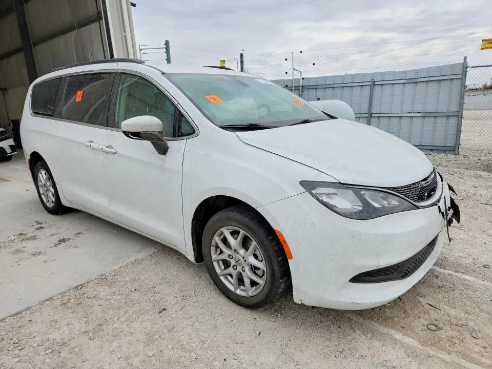 2021 CHRYSLER VOYAGER LXI  