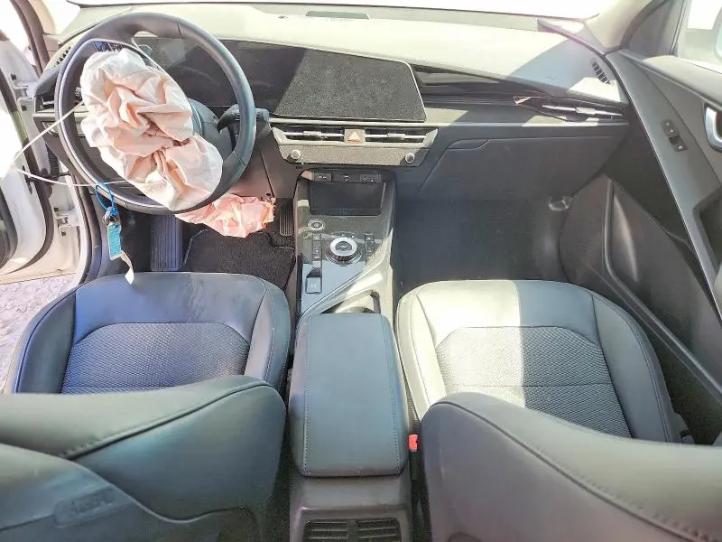 2024 KIA NIRO EX  