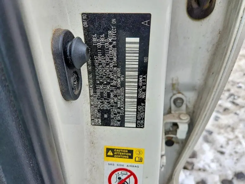 2010 TOYOTA HIGHLANDER SE  