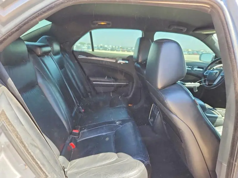 2011 CHRYSLER 300 LIMITED  