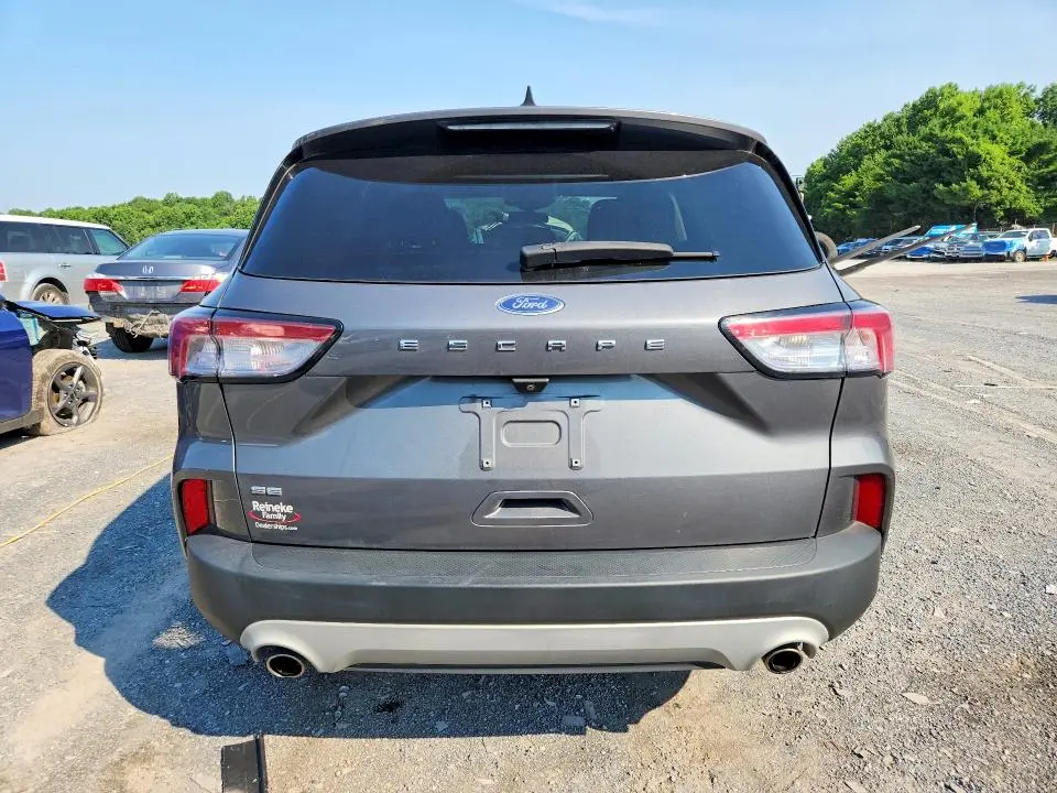 2022 FORD ESCAPE SE  