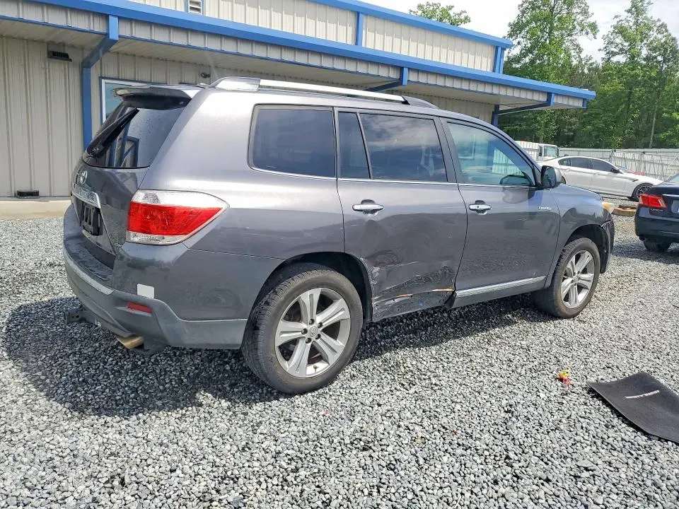 2011 TOYOTA HIGHLANDER LIMITED  