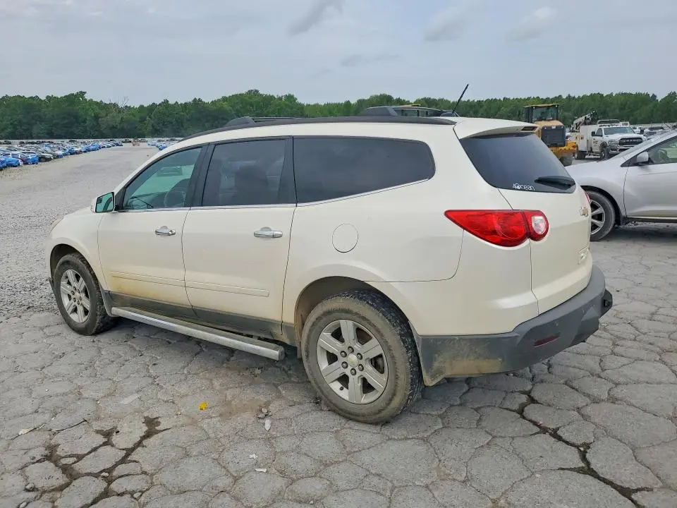 2011 CHEVROLET TRAVERSE LT  