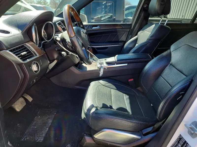2015 MERCEDES-BENZ GL 550 4MATIC  