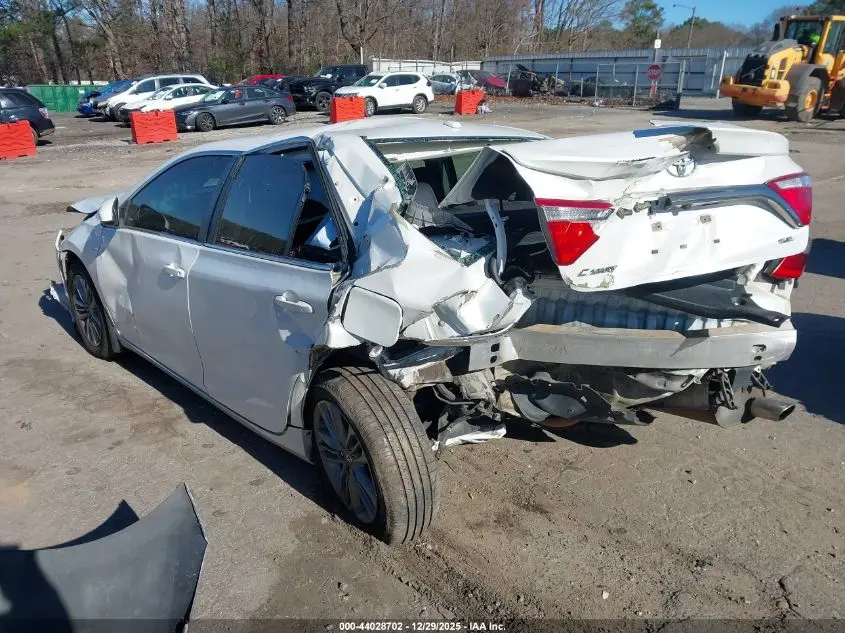 2017 TOYOTA CAMRY SE
