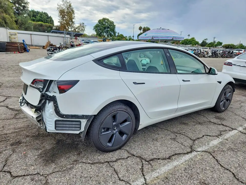 2022 TESLA MODEL 3   