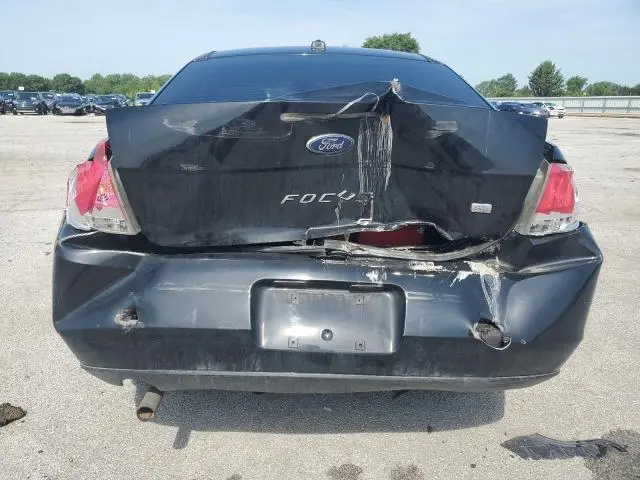 2010 FORD FOCUS SE  
