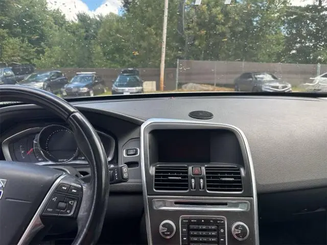 2016 VOLVO XC60 T5 PREMIER  