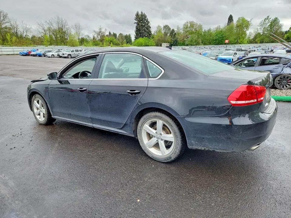 2015 VOLKSWAGEN PASSAT SE  