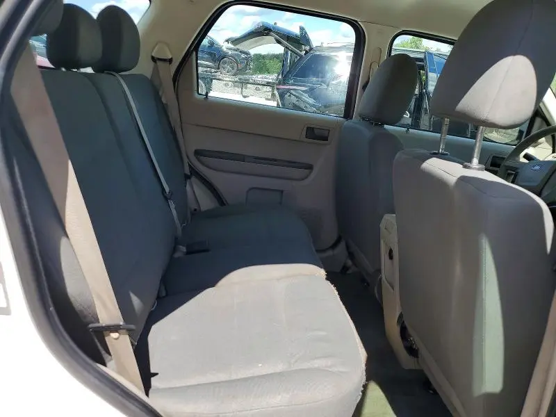 2012 FORD ESCAPE XLS  