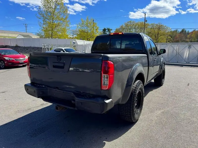 2013 NISSAN FRONTIER SV V6  