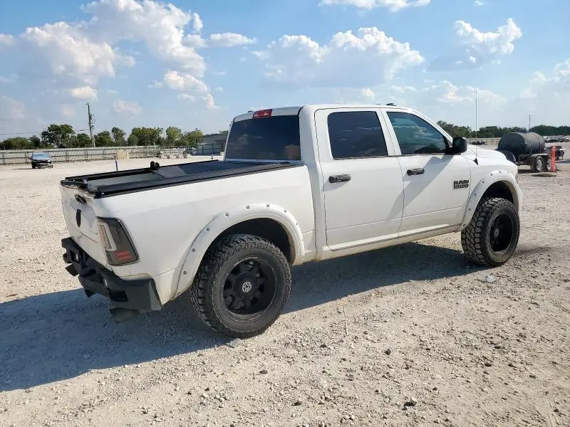 2015 RAM 1500 ST