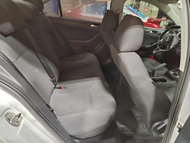 2013 VOLKSWAGEN JETTA BASE  