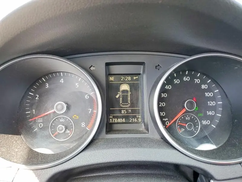 2013 VOLKSWAGEN GOLF   