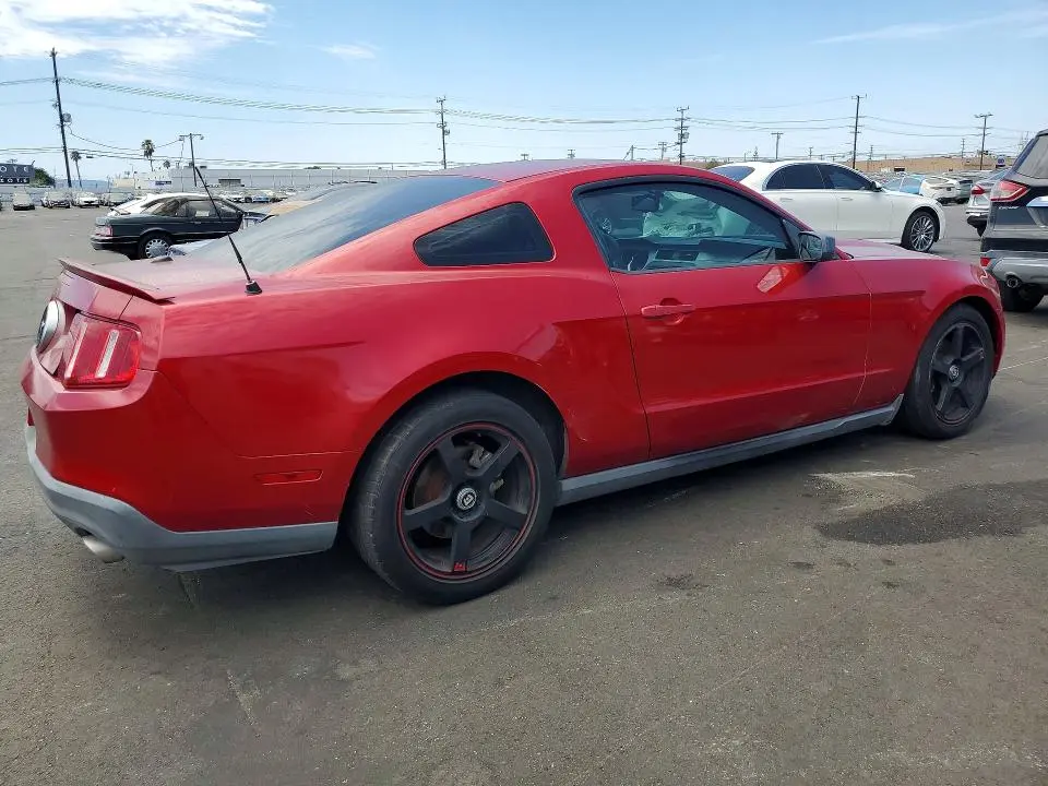 2011 FORD MUSTANG   