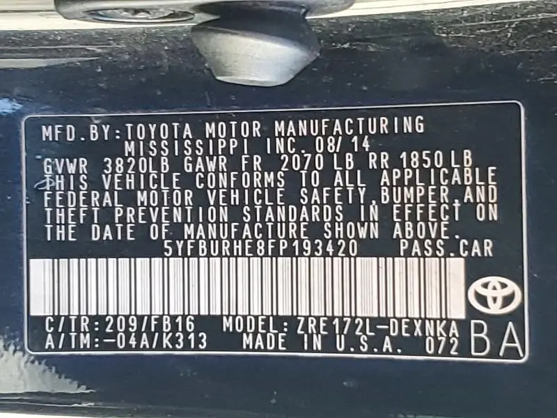 2015 TOYOTA COROLLA LE PLUS  