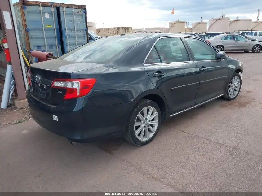 2012 TOYOTA CAMRY XLE