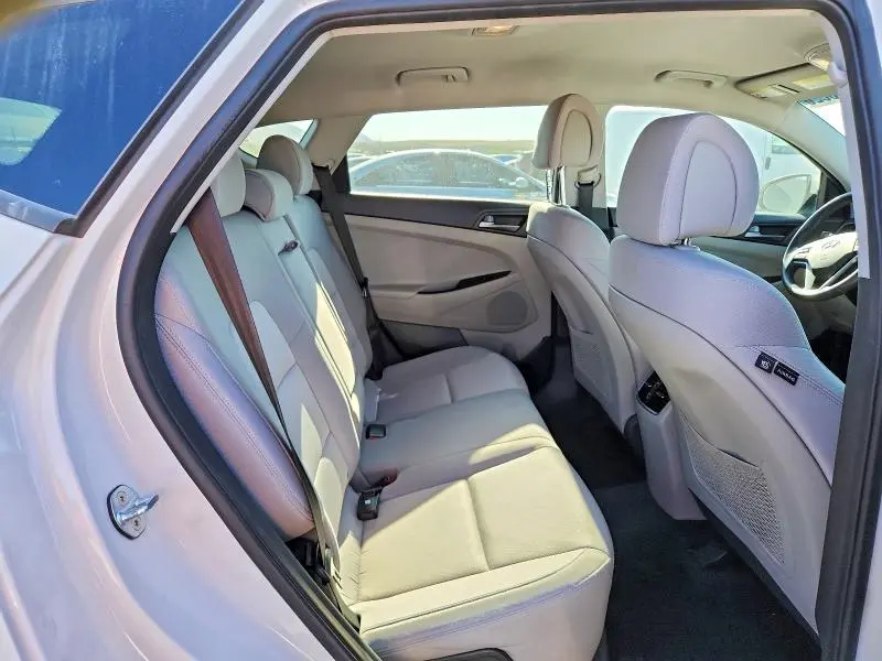 2017 HYUNDAI TUCSON SPORT  