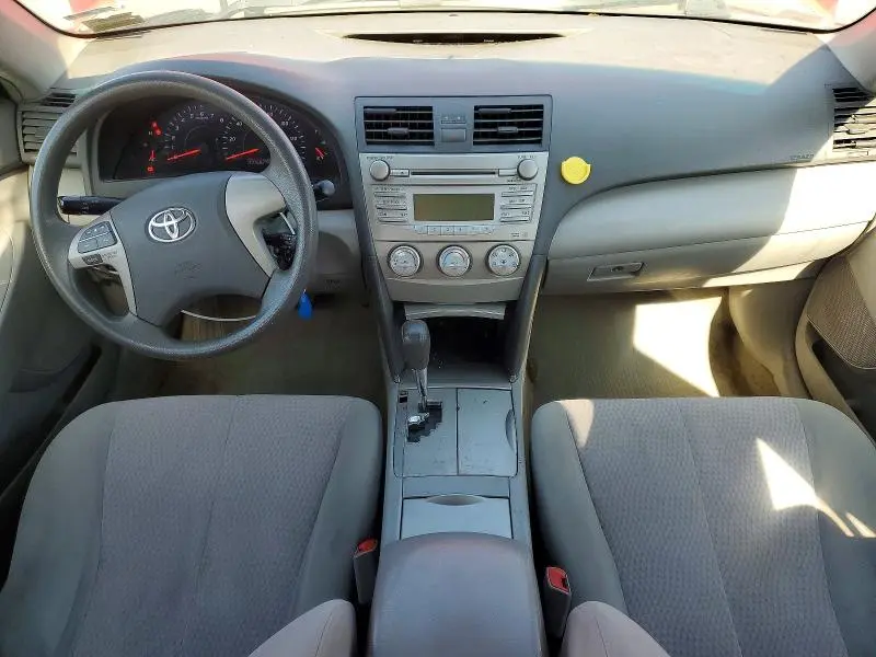 2011 TOYOTA CAMRY LE  